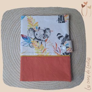 Protège carnet de santé personnalisable "Savane indienne"