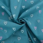 Velours milleraie à coeurs sur fond bleu vert